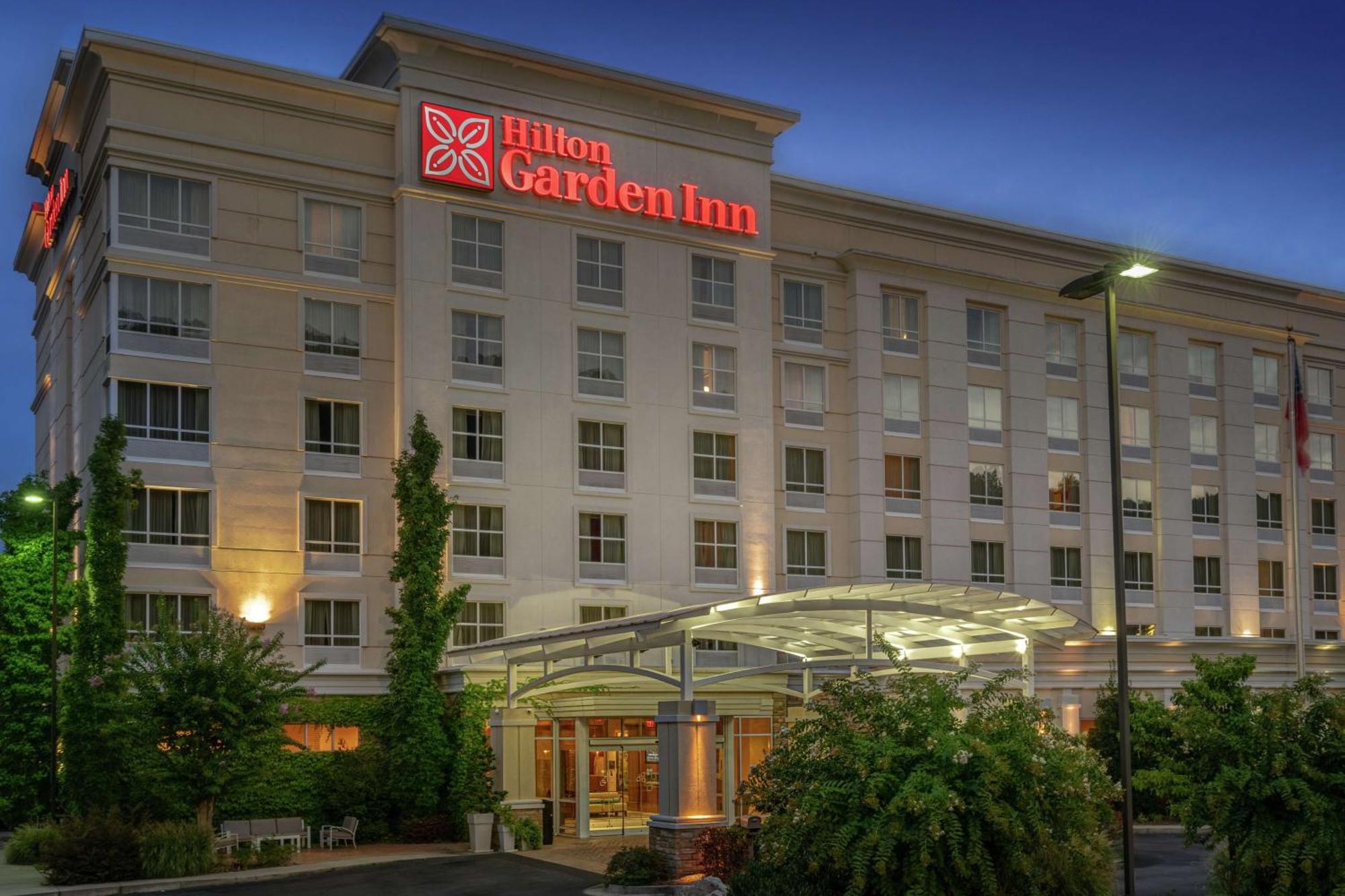 Hilton Garden Hotel 3*