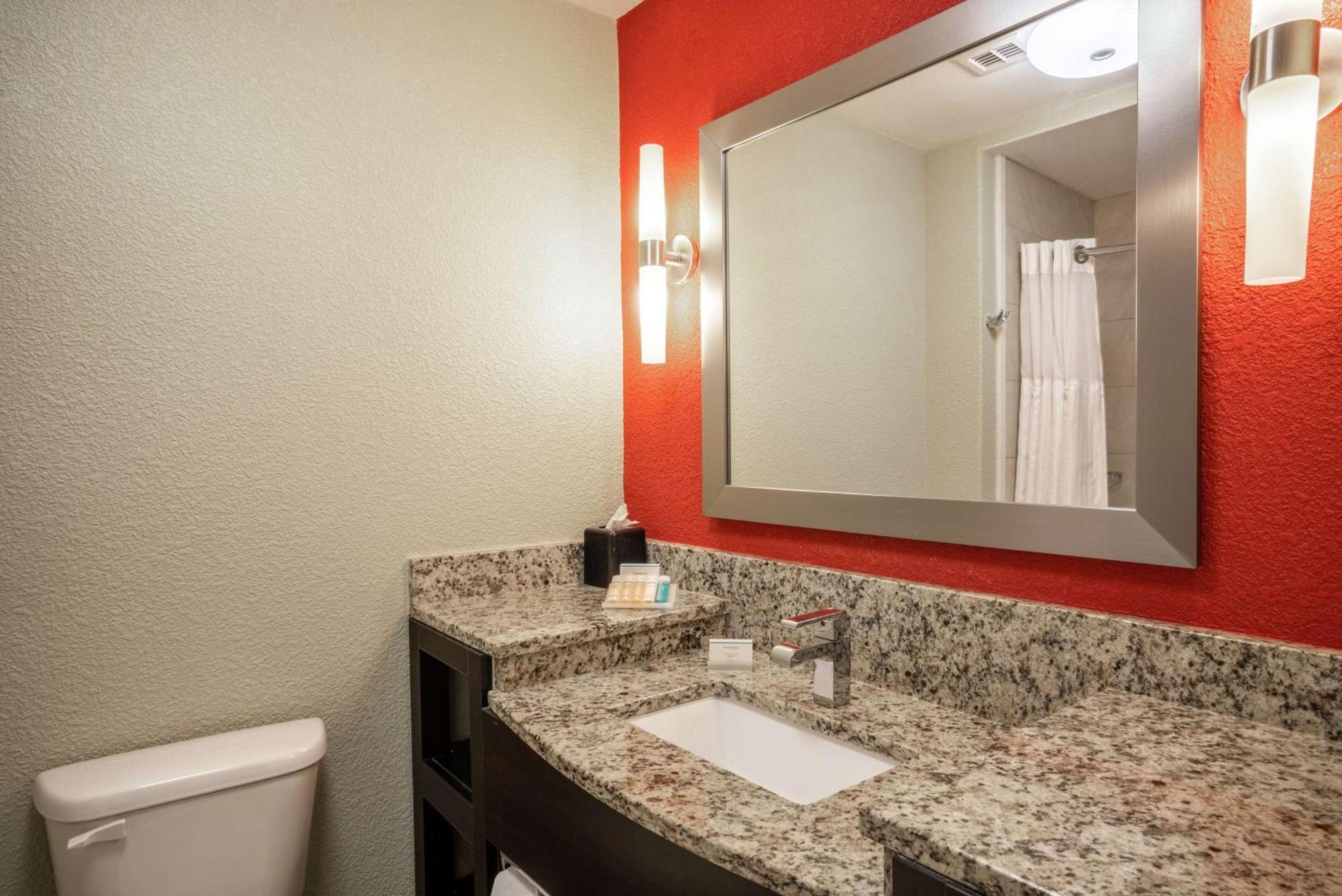 Hotel Hilton Garden 3*